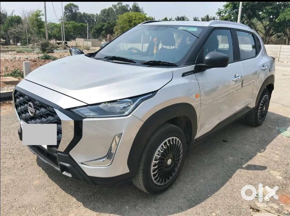 Nissan Magnite 2025 Petrol 1850 Km Driven