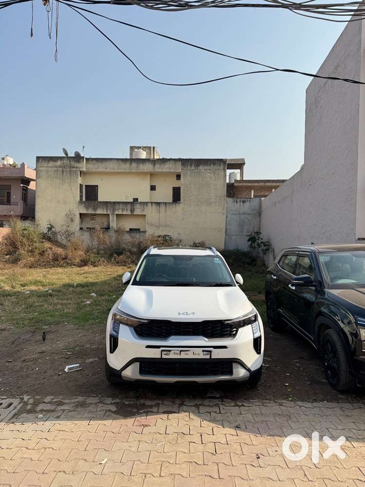 Kia Sonet 2025 Petrol Well Maintained