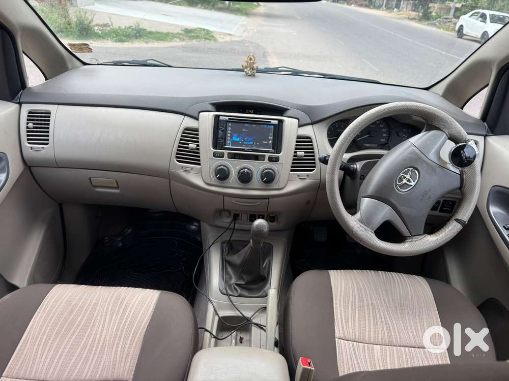 Toyota Innova 2.5 Gx (diesel) 8 Seater Bs Iv, 2013, Diesel