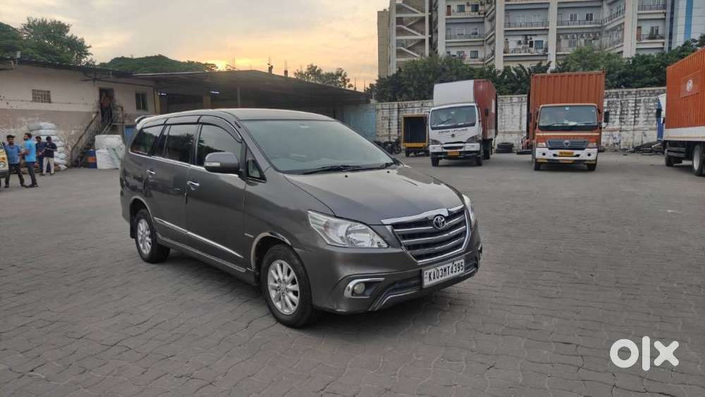 Toyota Innova 2.5 Vx 8 Str Bs-iii, 2014, Diesel