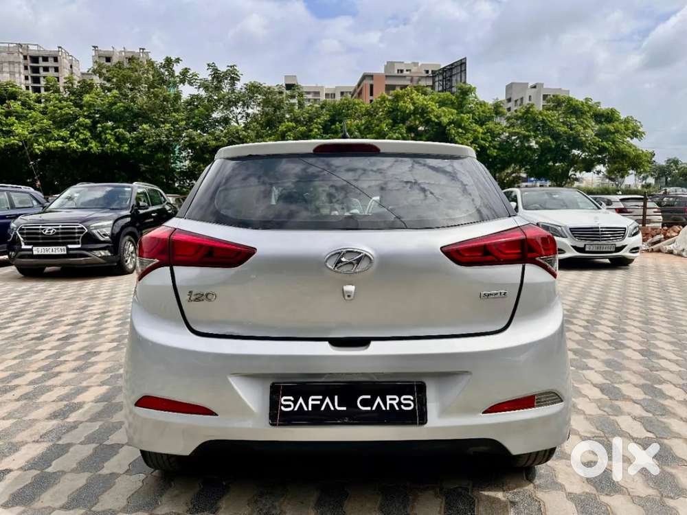 Hyundai Elite I20 Sportz (o) 1.4, 2015, Diesel