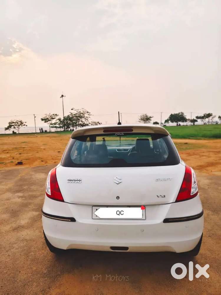 Maruti Suzuki Swift 2015 Petrol 45000 Km Driven
