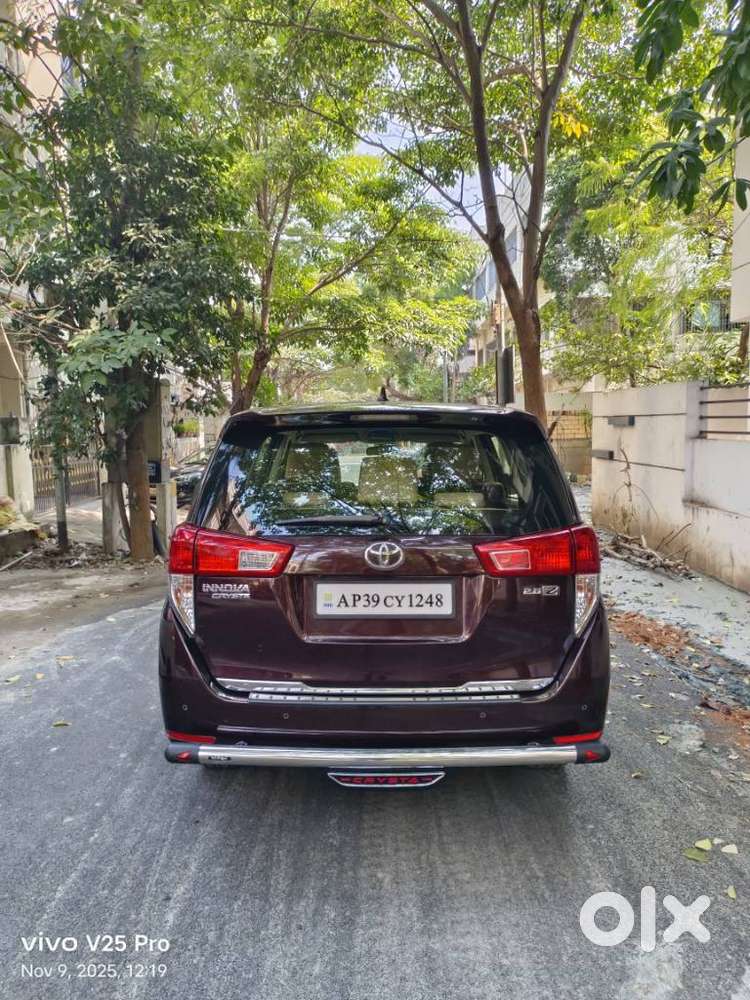 Toyota Innova Crysta 2.8z Automatic, 2019, Diesel