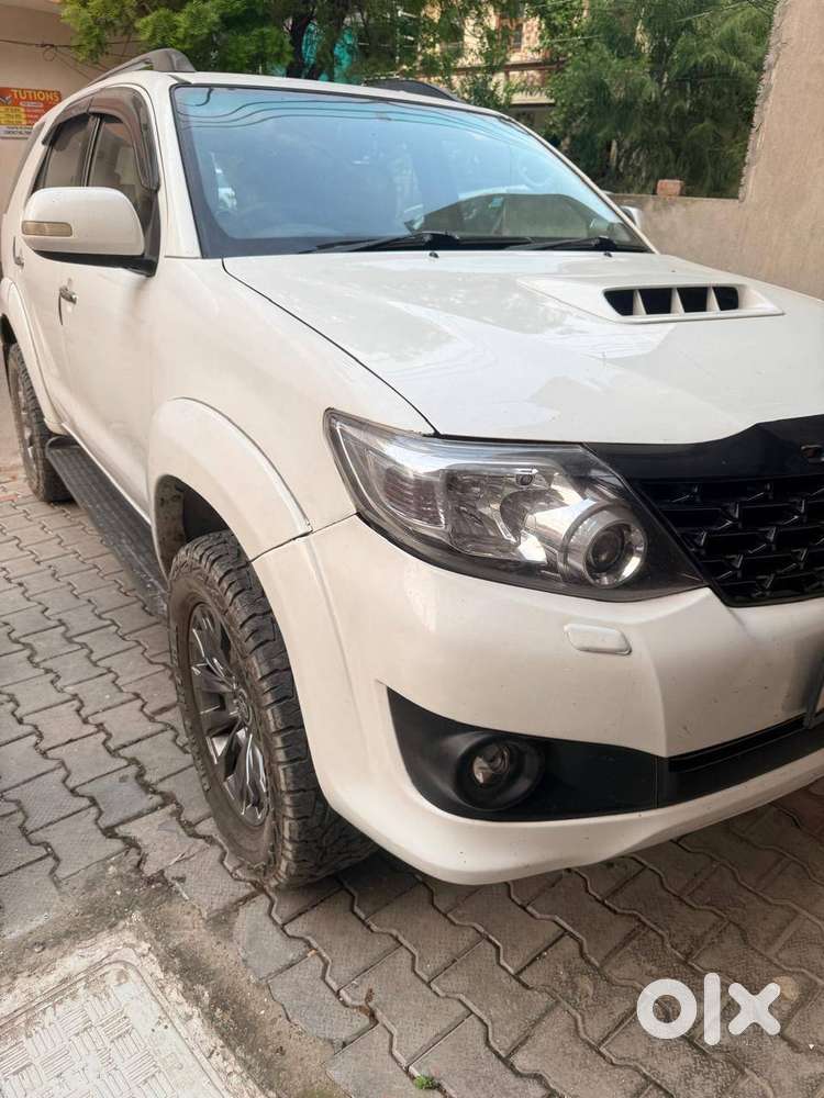 Toyota Fortuner Diesel 2014