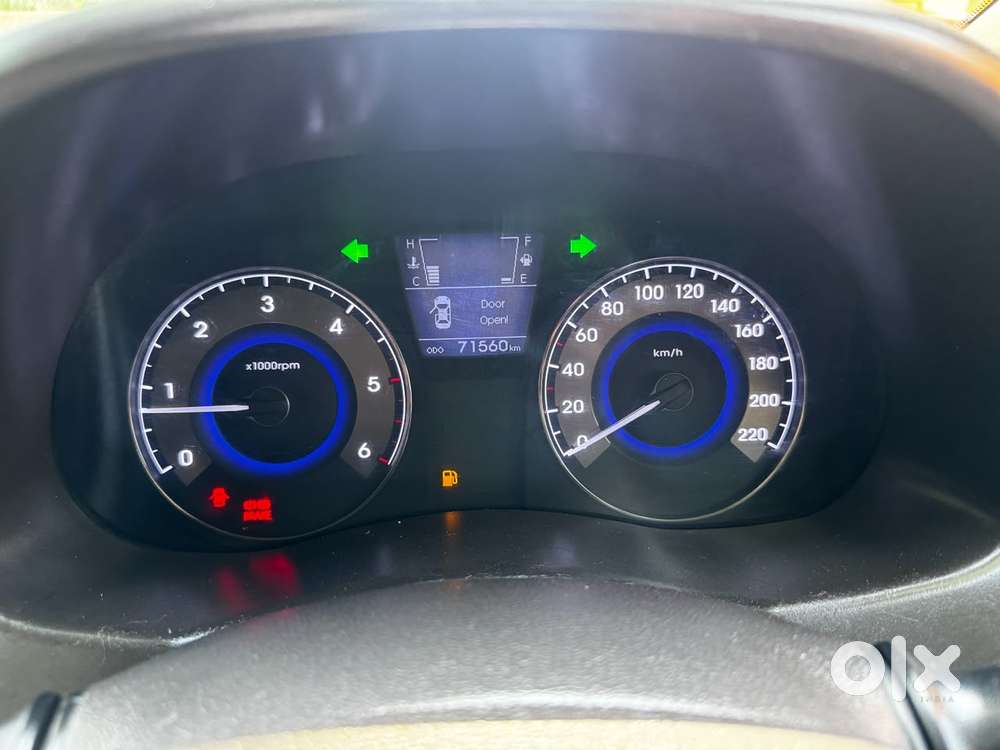 Hyundai Verna Fluidic 1.6 Crdi Sx, 2015, Diesel
