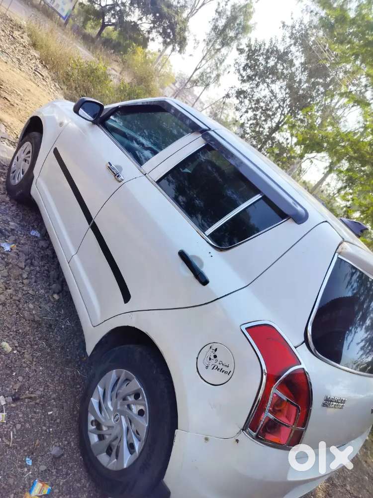 Maruti Suzuki Swift 2010 Petrol 120000 Km Driven
