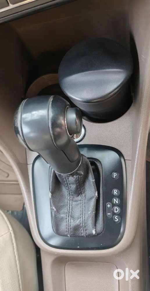 Skoda Rapid Elegance Plus 2012