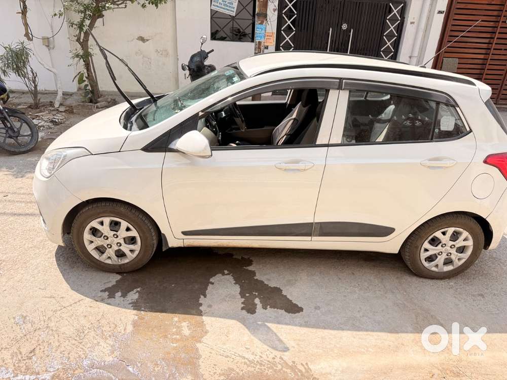 Single Hand Driven Car With Cng Mileage Of 28km/kg