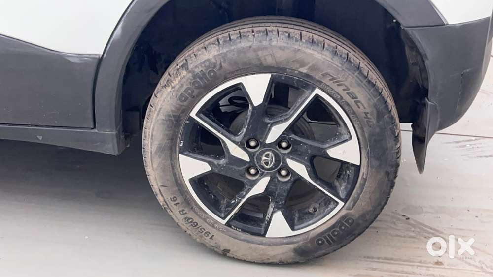 Tata Punch 1.2 Revotron Accomplished Dazzle Pack Mt, 2022, Petrol