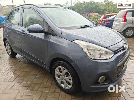 Hyundai Grand I10 Sportz, 2016, Petrol