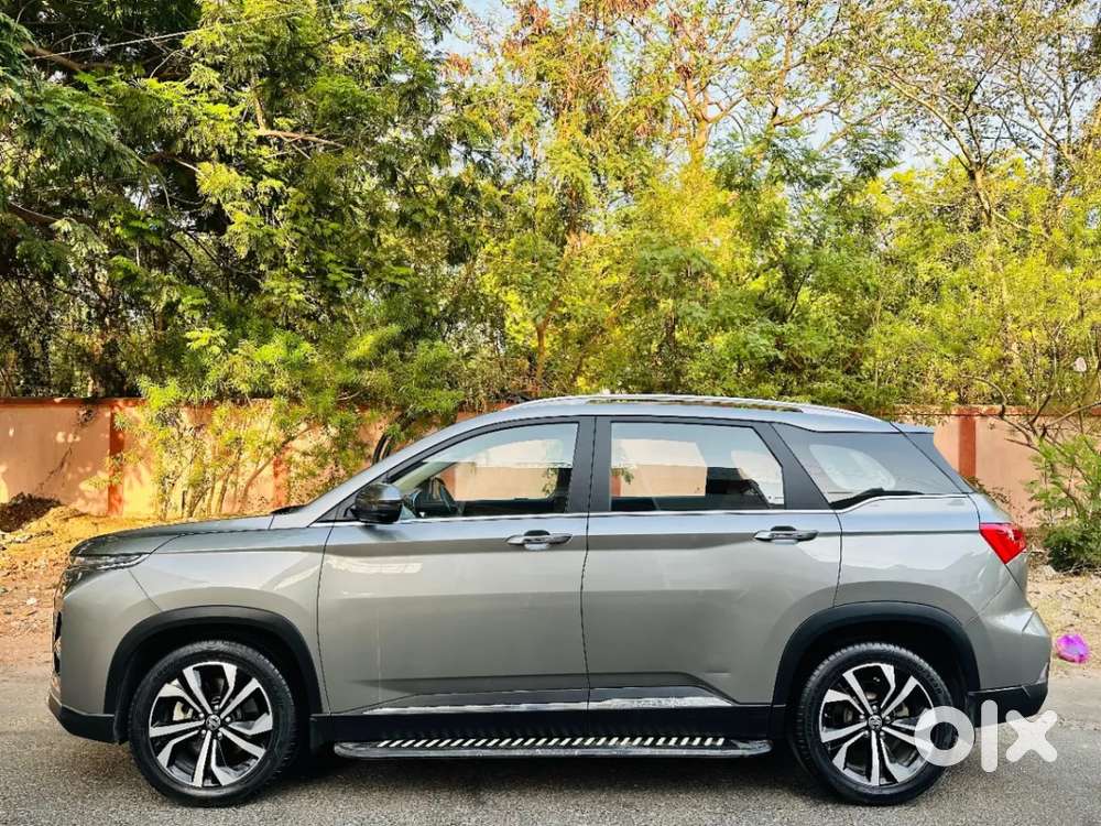 Mg Hector Plus Sharp Pro 1.5 Turbo Petrol Cvt 7 Str, 2024, Petrol