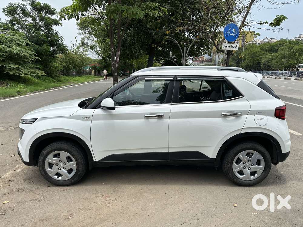 Hyundai Venue 1.2 S Plus, 2021, Petrol