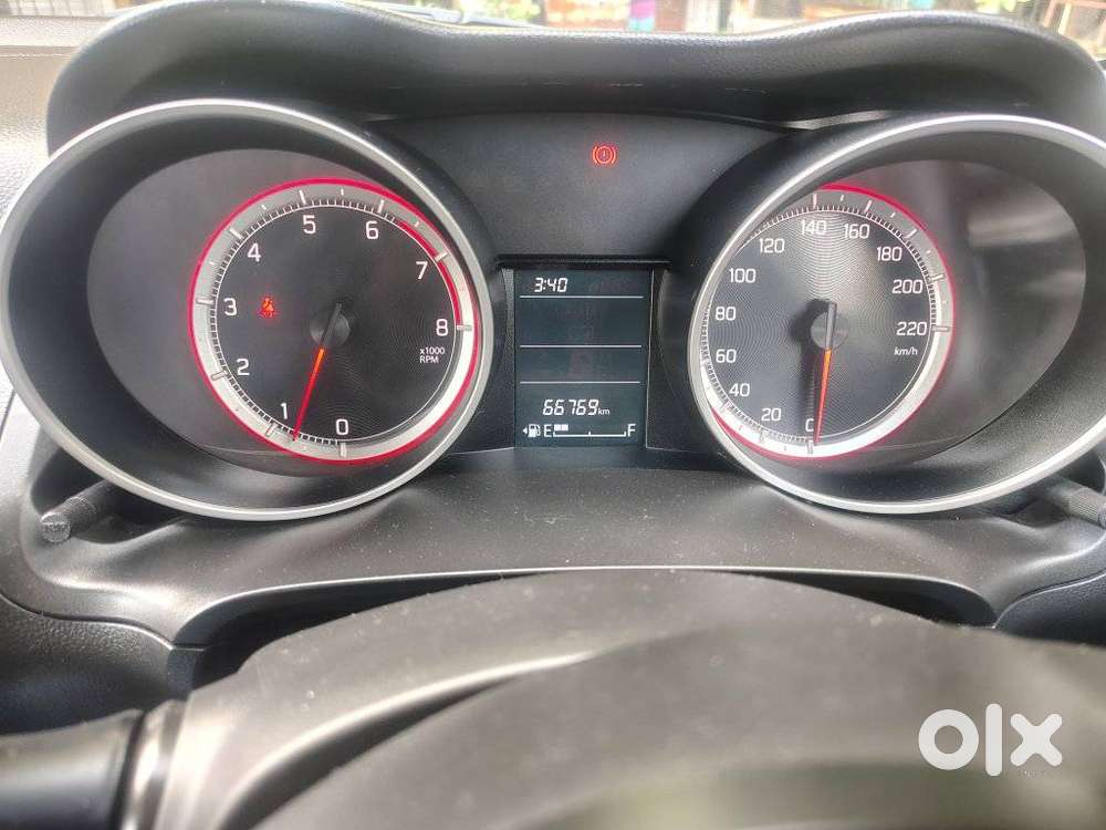 Maruti Suzuki Swift 1.2 Vxi (o), 2022, Petrol