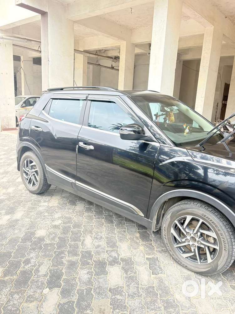 Mahindra Petrol Manual 2022 Car