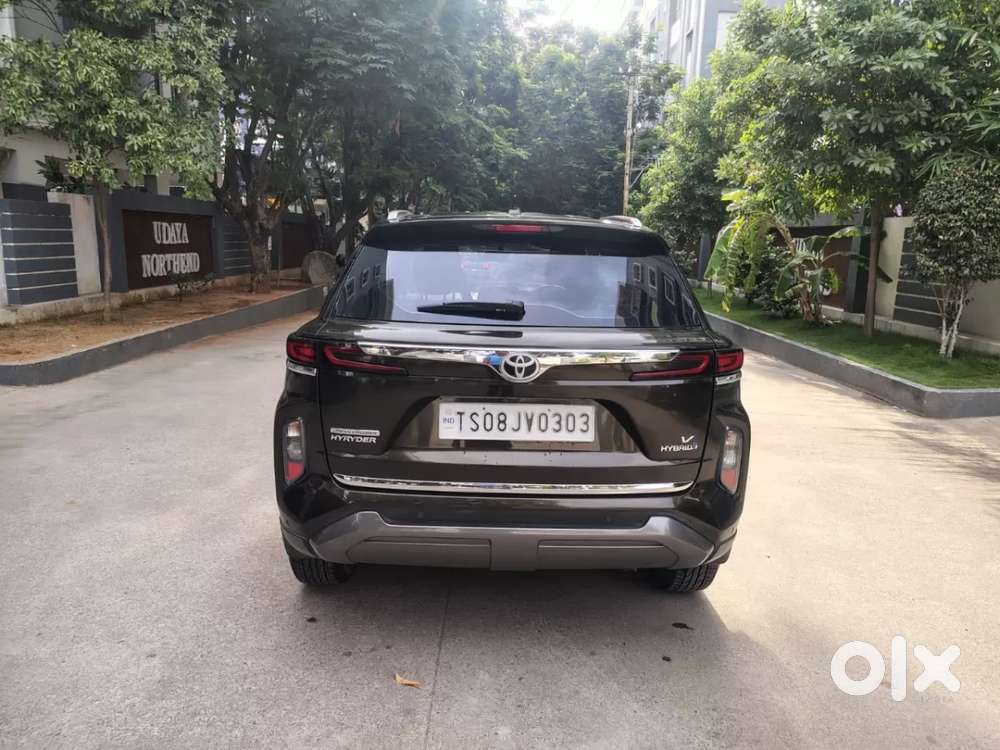 Toyota Urban Cruiser Hyryder 1.5 V Hybrid, 2023, Petrol