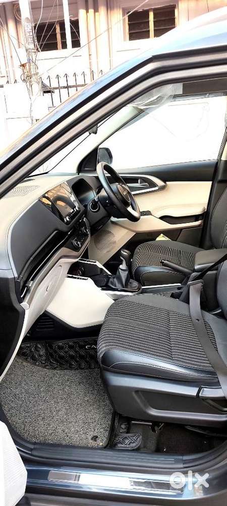Kia Carens 1.4 Prestige 7 Str, 2023, Petrol