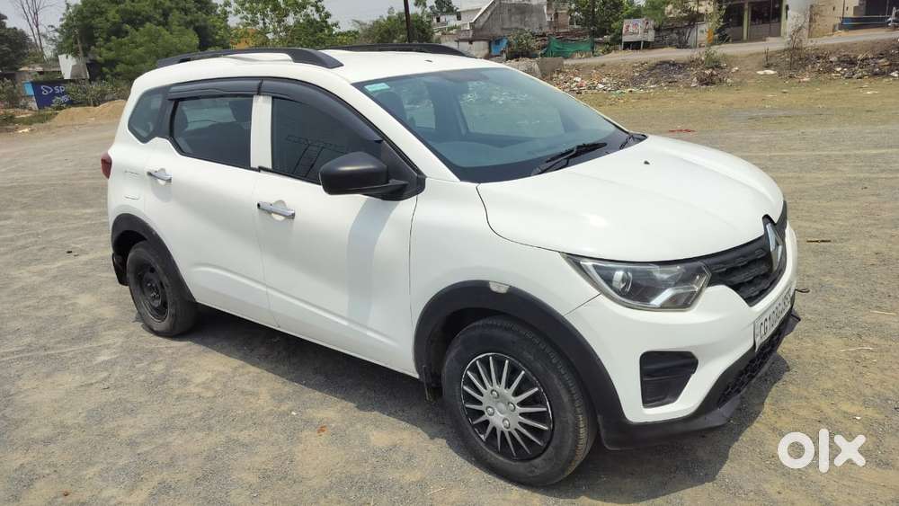 Renault Triber 1.0 Rxe, 2021, Petrol