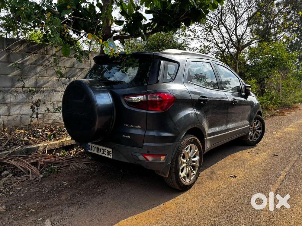 Ford Petrol Car 2013