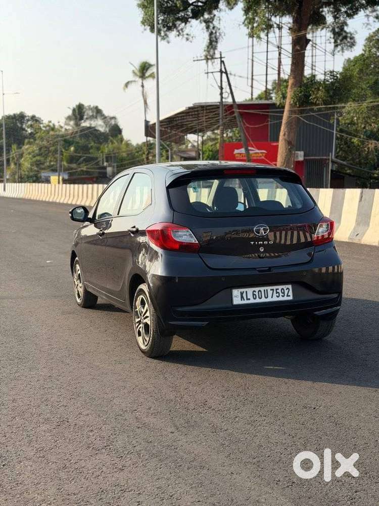 Tata Tiago 1.2 Revotron Xta, 2023, Petrol