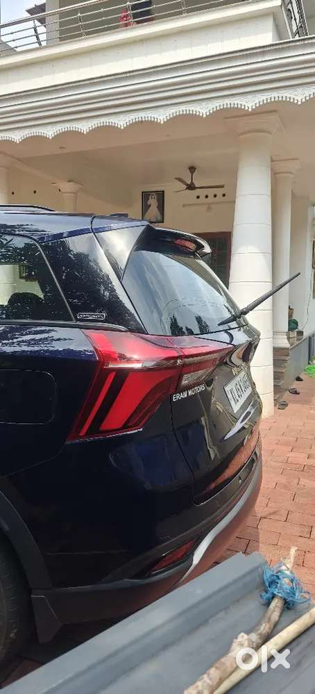 Xuv 700 Ax5 Midnight Black