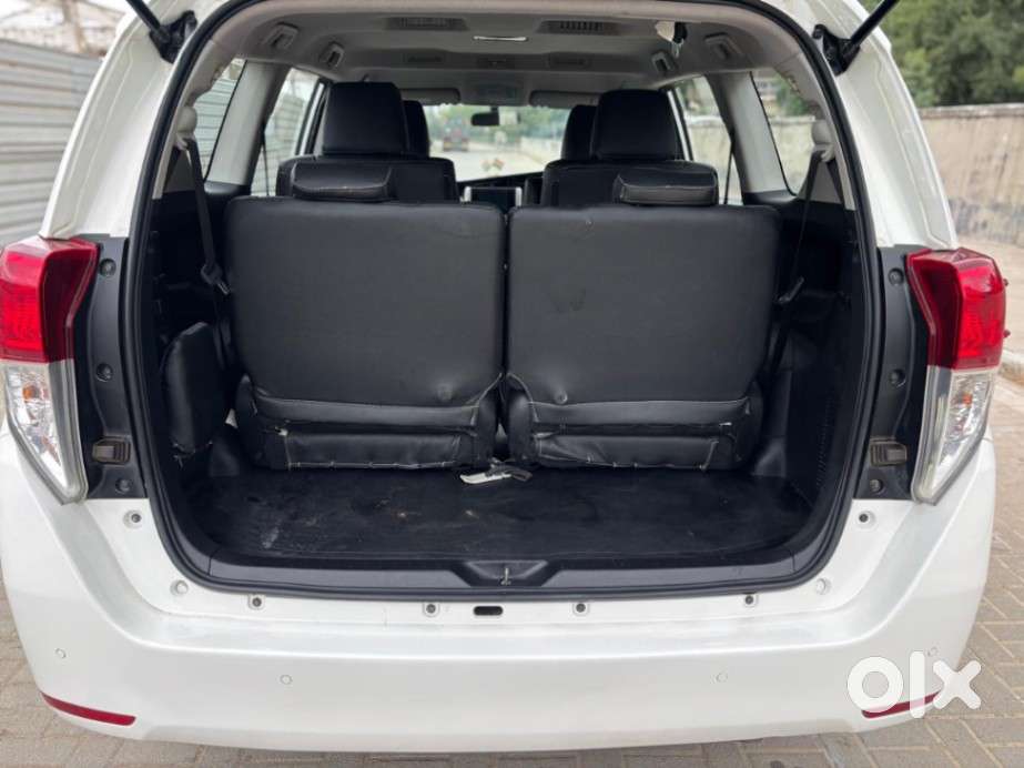 Toyota Innova Crysta 2.4 G Mt 7 Str, 2020, Diesel