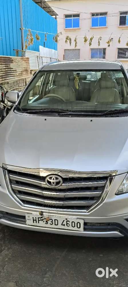 Toyota Innova 2.5 V 2015