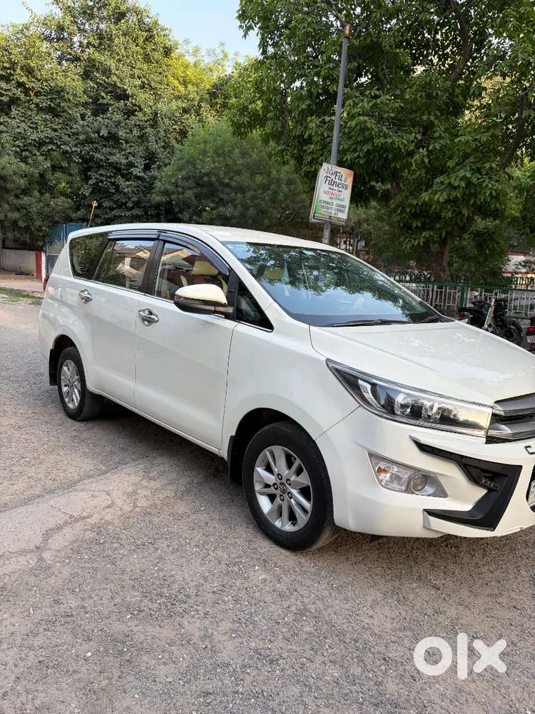 Toyota Innova Crysta 2018 Diesel Well Maintained