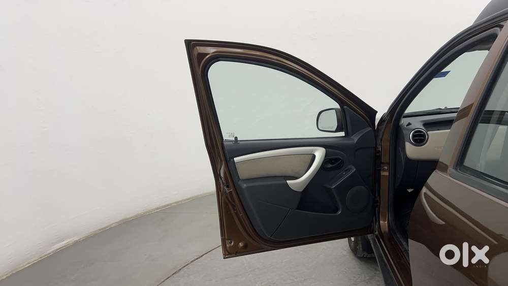 Renault Duster 2015-2016 Petrol Rxl, 2014, Petrol