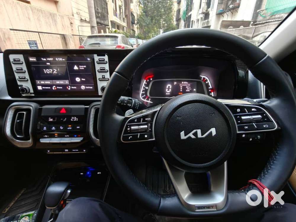Kia Sonet Imperial Blue Color Htx 7dct