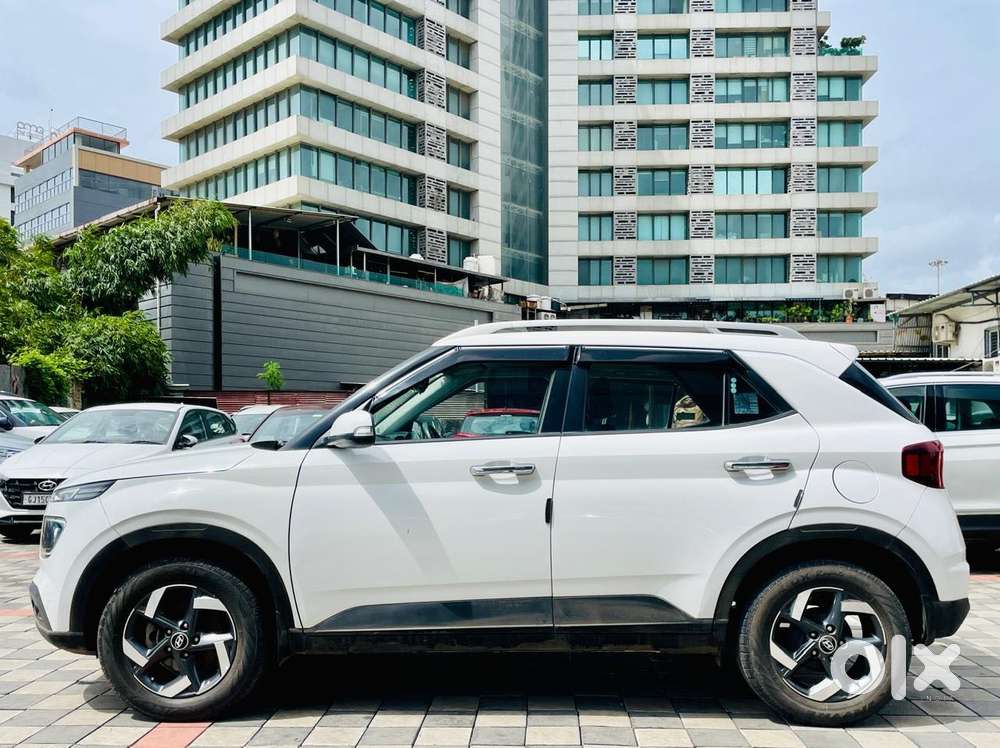 Hyundai Venue 1.0 Sx (o) Turbo Dct, 2019, Petrol