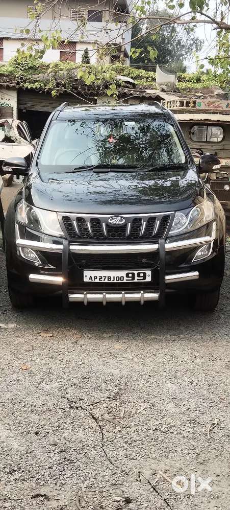 Mahindra Xuv500 W10 2016 Diesel 149000 Km Driven