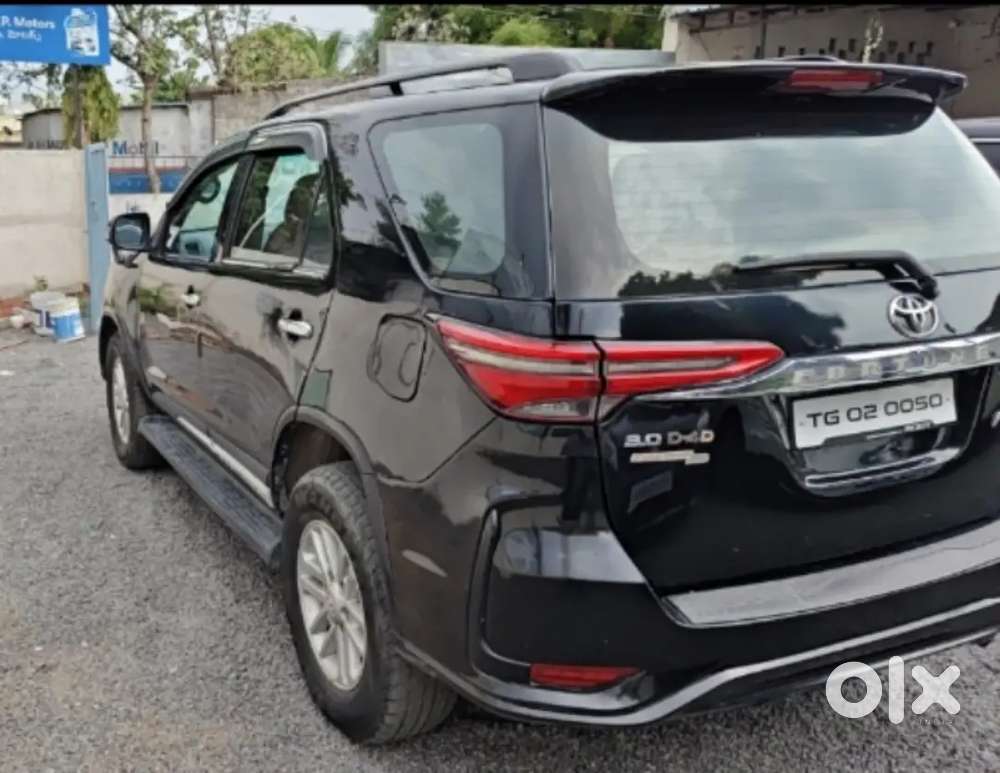 Toyota Fortuner 2.8 2013 Diesel 2nd Owner