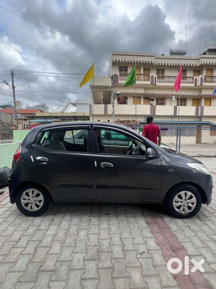 Hyundai I10 2011 Km Driven