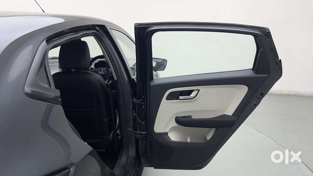 Tata Altroz Xz, 2021, Petrol