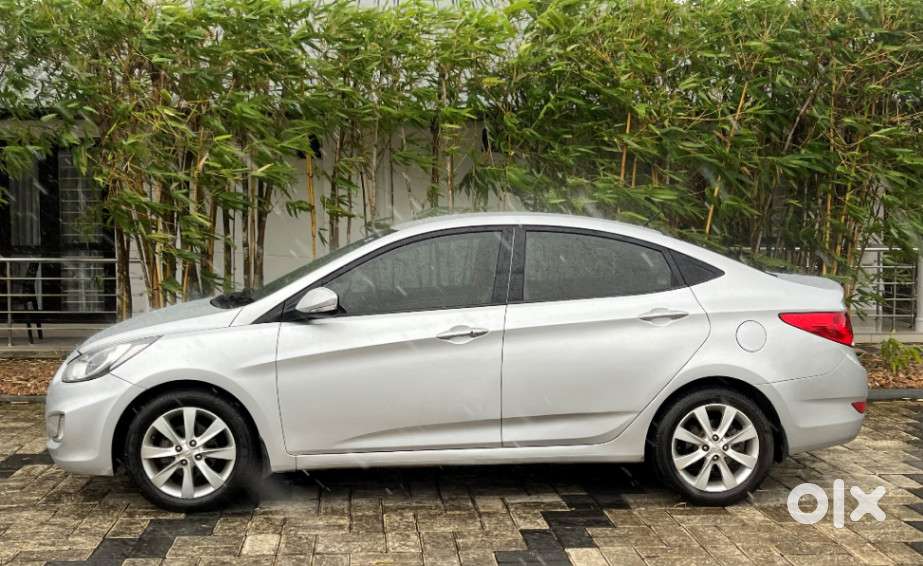 Hyundai Fluidic Verna 1.6 Vtvt S (o) Automatic, 2011, Petrol