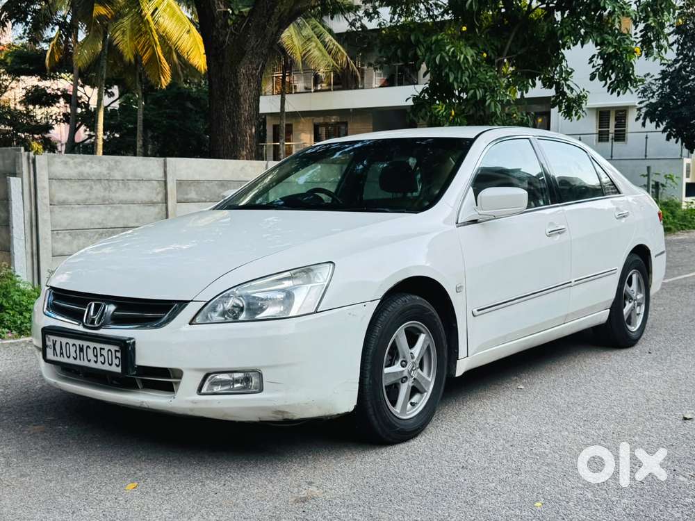 Honda Accord 2.4 Vti-l Manual, 2004, Petrol