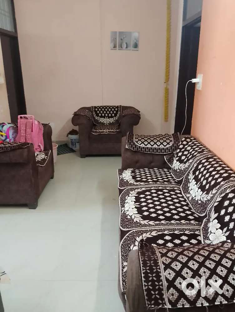 5 seater sofa