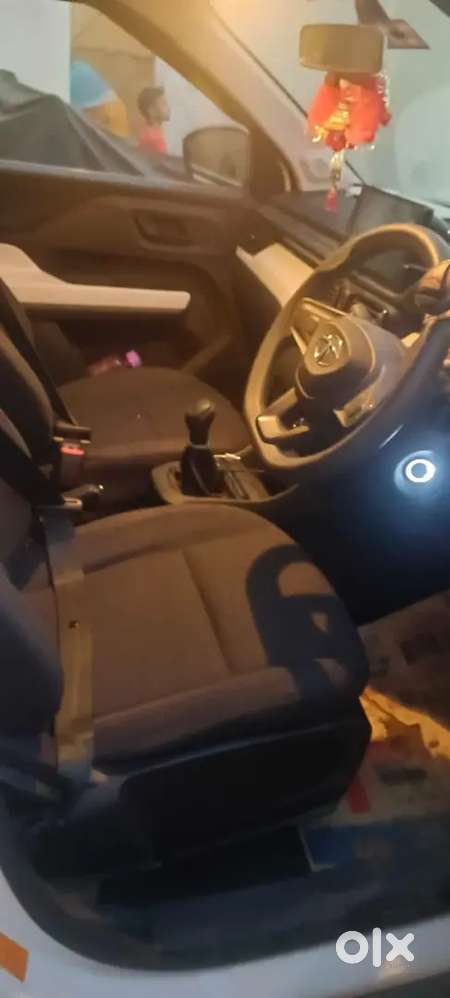 Tata Punch Pure Mt 2024
