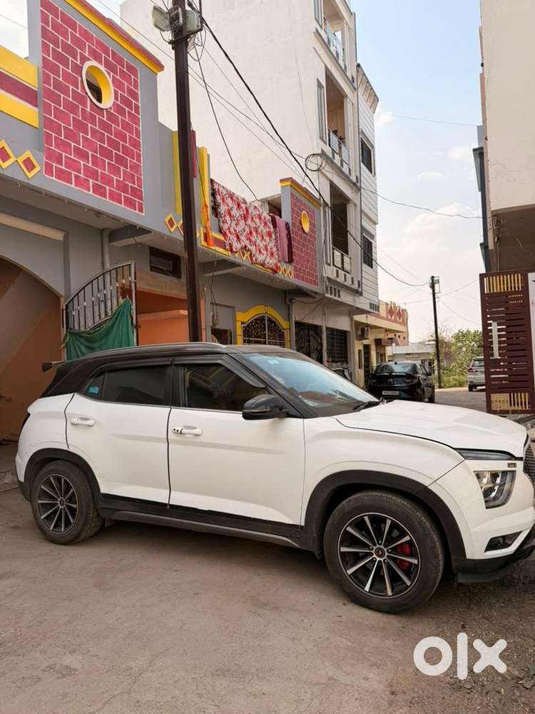 Hyundai Petrol Manual 2022