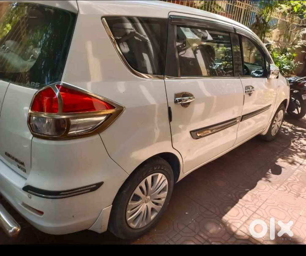 1owner Ertiga Vxi White Color