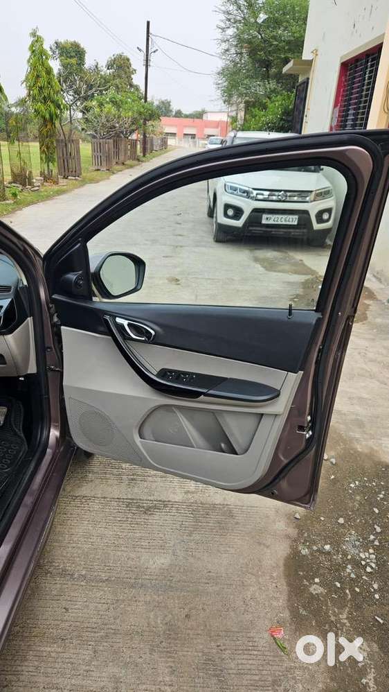 Tata Tiago 2016 Petrol Well Maintained