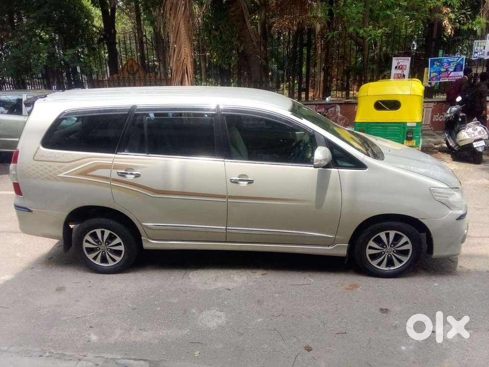 Toyota Innova 2.5 Vx 7 Str Bs-iii, 2015, Diesel