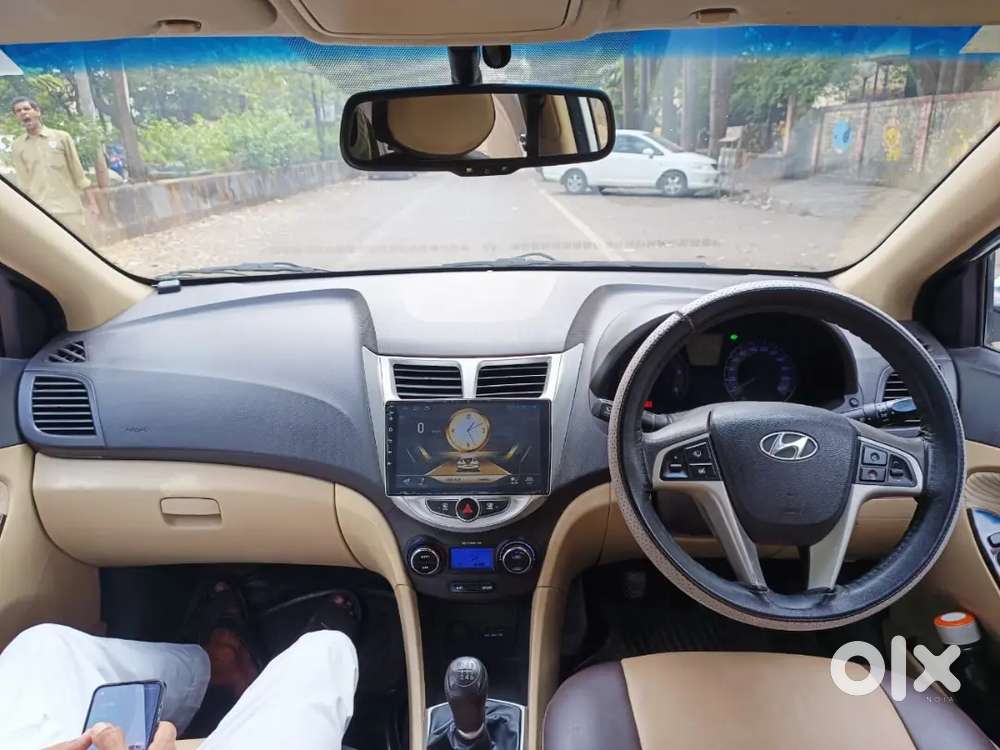 Hyundai Verna 2012