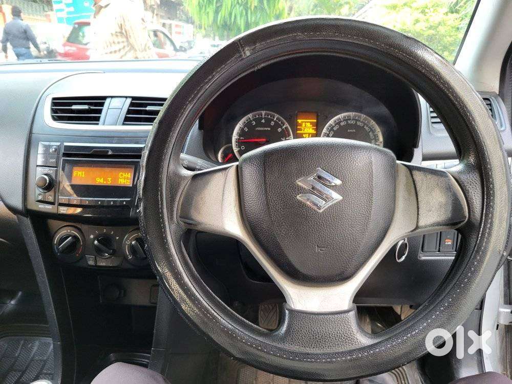 Maruti Suzuki Swift Vxi + Manual, 2016, Petrol