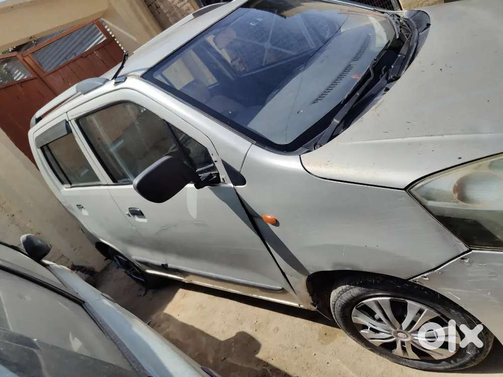 2013 Maruti Suzuki Wagon Cng Company Fitt