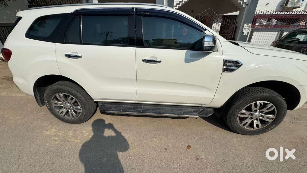Ford Endeavour 3.2 Titanium Plus 4x4 At, 2017, Diesel