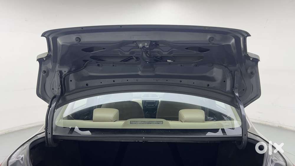 Maruti Suzuki Dzire 1.2 Vxi, 2017, Petrol