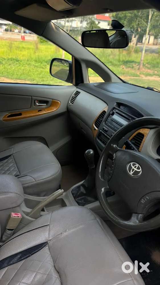 Toyota Innova 2011v Diesel
248000km Driven
Re-regtn
Asking Price 5.65.