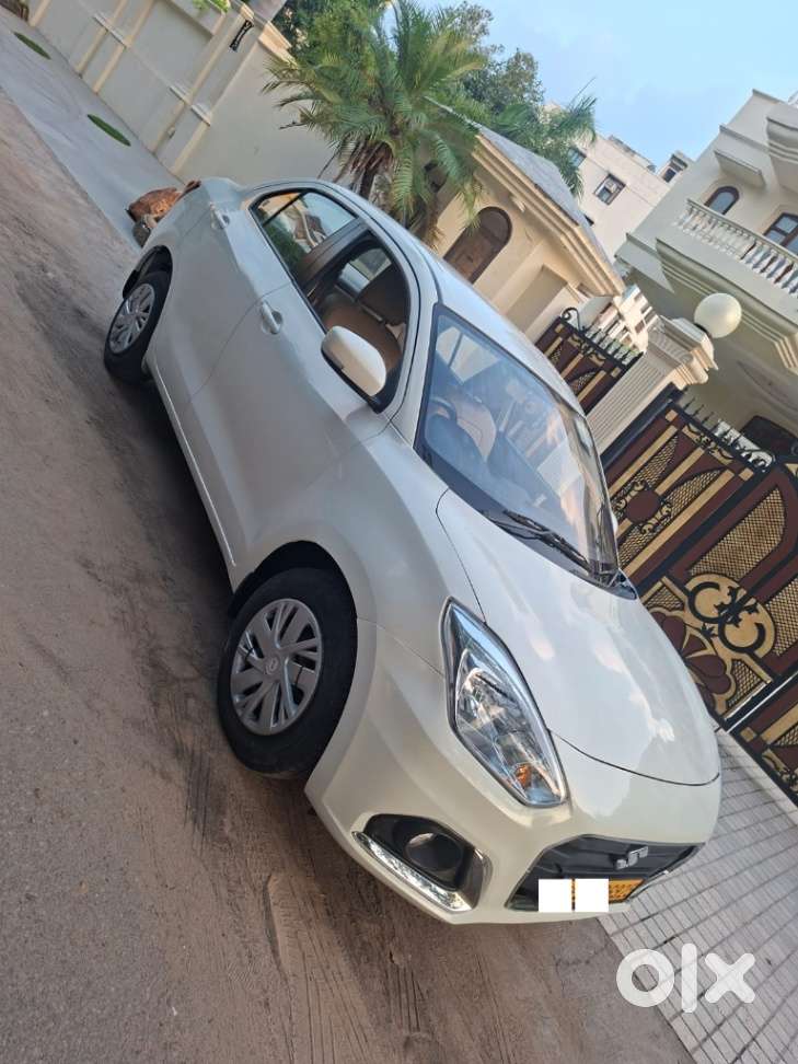 Maruti Suzuki Dzire 1.2 Vxi Cng, 2023, Petrol