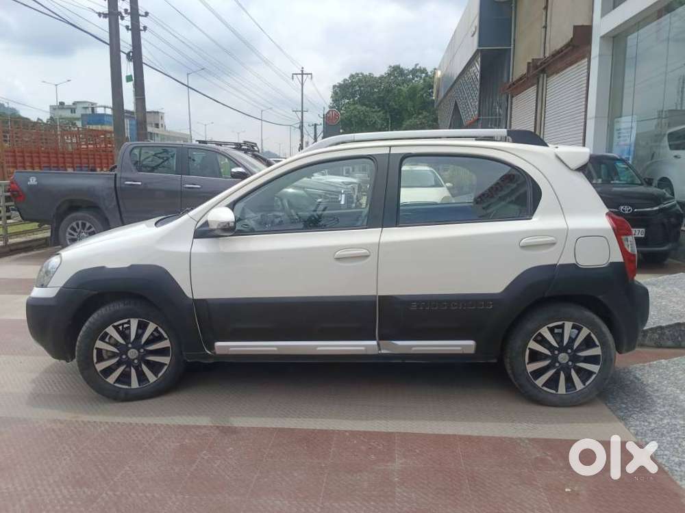 Toyota Etios Cross 1.2l G, 2015, Petrol